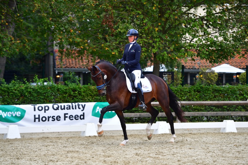 WINNERS Isabel Cool and Ferrari in 4yo test op BWP Young Horses competition 2021